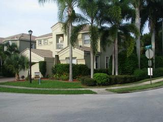 15715 49th Ct, Hollywood, FL 33027-4937