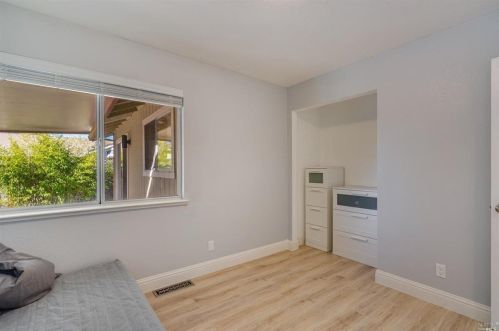 144 Fulton Pl, Windsor CA  95492-9474 exterior