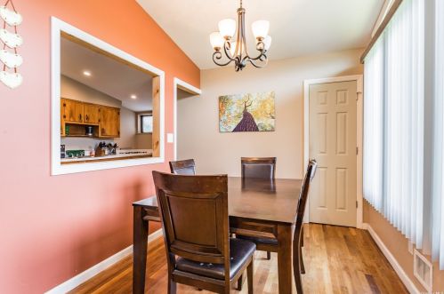 22 Strathmore Dr, Babylon NY  11703-3713 exterior