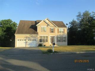 20 Galloway Ln, Walden, NY 12586-1654