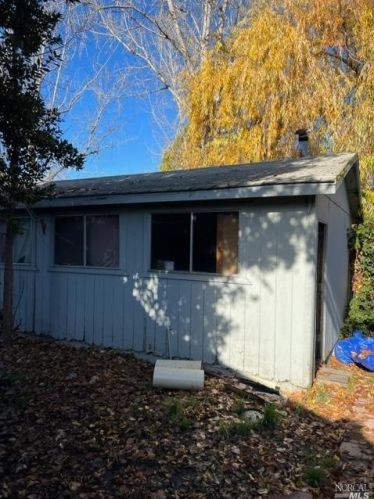 134 Oak St, Willits CA  95490-3924 exterior