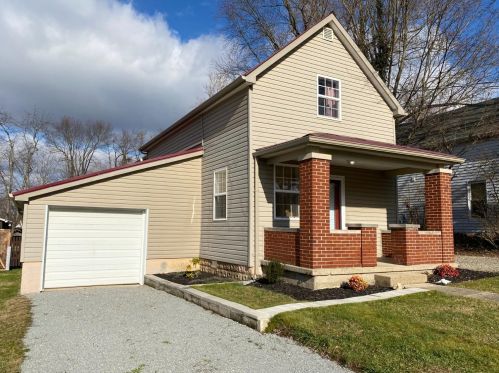 330 John St, Fairfax, OH 45133-1024