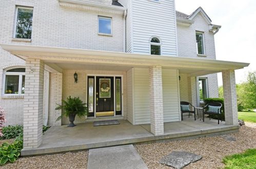 2059 Danville Dr, Cincinnati, OH 45233-4204