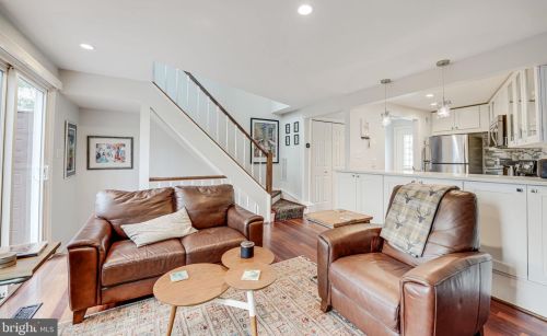 2100 Whisperwood Gln Ln, Herndon VA  20191-4117 exterior