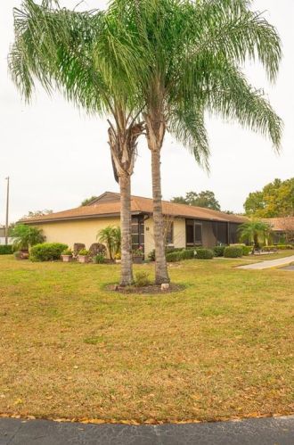 10 Kendra Ct, Winter Haven, FL 33880-1189
