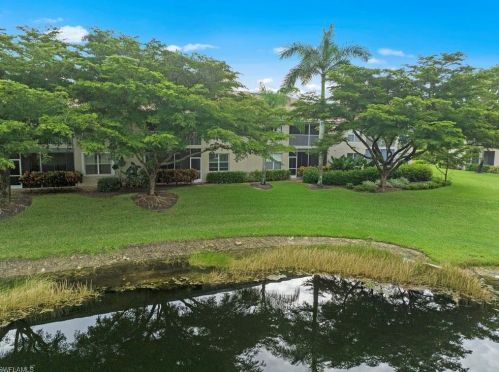 343 Dover Pl, Naples FL  34104-4789 exterior
