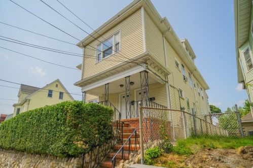 10 Wall St, Everett, MA 02149-1217