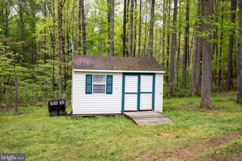 6109 Towles Mill Rd, Spotsylvania VA  22551-3227 exterior