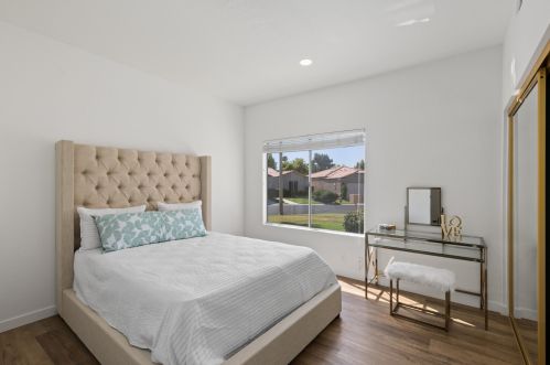 48118 Via Hermosa, La Quinta CA  92253-2227 exterior