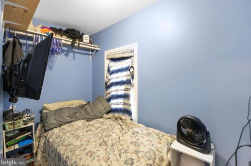 633 Division St, Gloucester NJ  08030-2335 exterior