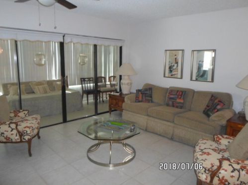 167 Capri D, Delray Beach FL  33484-5150 exterior