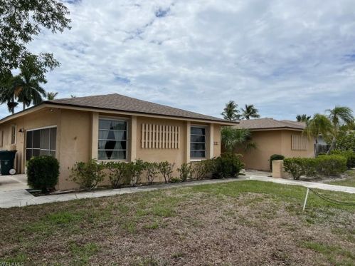 321 Columbus Way, Marco Island, FL 34145-5214