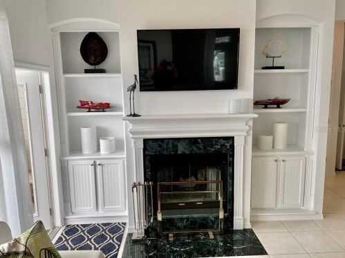 807 Lake Evalyn Dr, Kissimmee FL 34747-4804 exterior