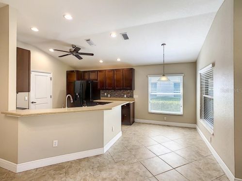 5056 Neptune Cir, Oxford FL  34484-3794 exterior