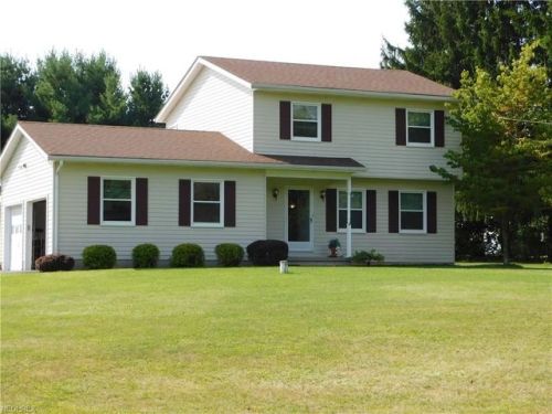 8138 Yoder Rd, Seville, OH 44273-9364