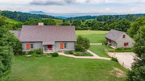 237 Jennifer Dr, Fairfield, VA 24435-2623