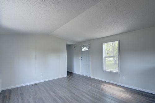 3658 750, Bass Lake IN  46534-8429 exterior