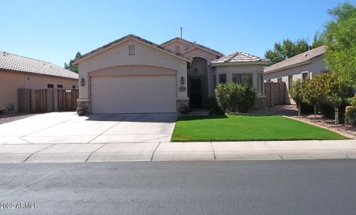 1140 Rockwell St, Gilbert, AZ 85296-8879