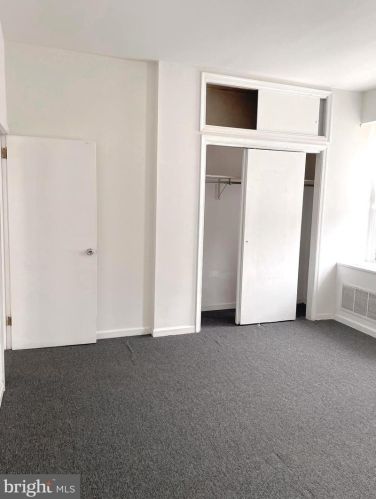 941 Mckean St, Philadelphia PA 19145-3034 exterior