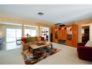 1237 Garfield St, Hollywood, FL 33019-3123