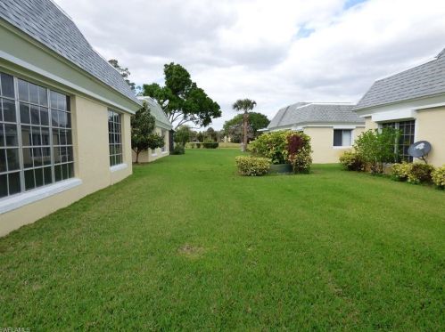 2 Plz Ct, Lehigh Acres FL exterior