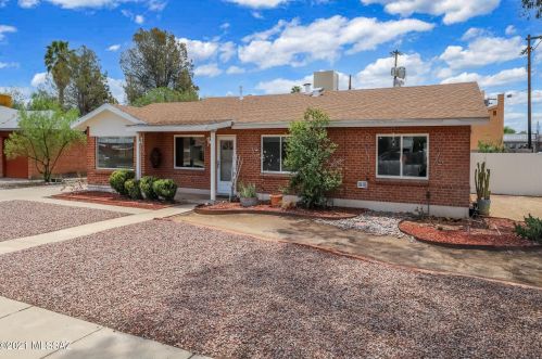4802 Helen St, Tucson, AZ 85712-4718