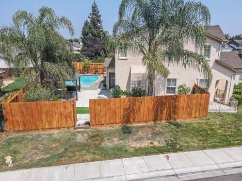 5507 Squire Wells Way, Riverbank CA  95367-9519 exterior