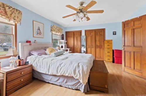 360 Wood St, Mahopac NY  10541-5205 exterior