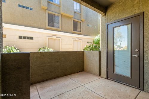 5303 7th St, Phoenix AZ 85014-2806 exterior