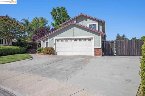 751 Woodmeadow Pl, Oakley, CA 94561-2523