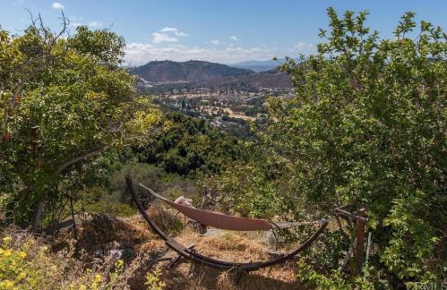 9416 Vista Aleta, Valley Center CA  92082-5533 exterior