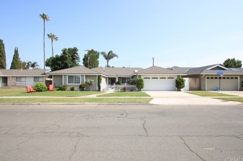 3811 El Carmen Ave, Orange, CA 92869-2509