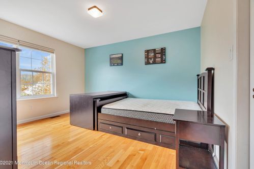 45 Enclosure Dr, Morganville NJ  07751-1807 exterior