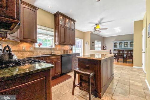 233 Beech Ln, Swedesboro NJ  08085-4033 exterior