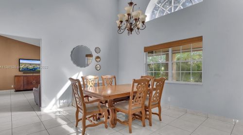 925 202nd Ave, Hollywood FL  33029-3442 exterior