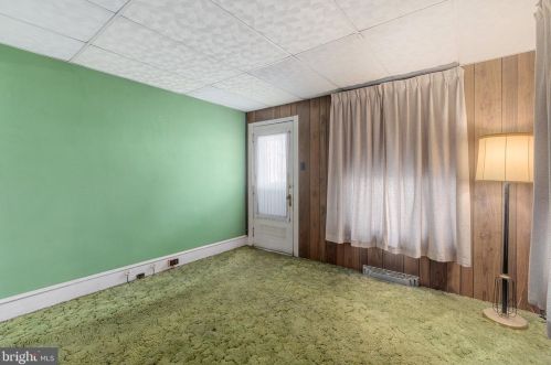 1210 Philadelphia Ave, Gilbertsville PA  19525-9573 exterior