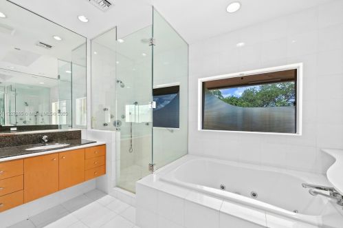 3051 35 St, Hollywood FL 33021-2627 exterior