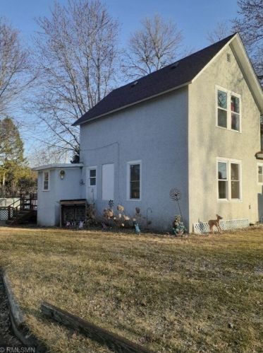 600 4th St, Little Falls MN  56345-1253 exterior