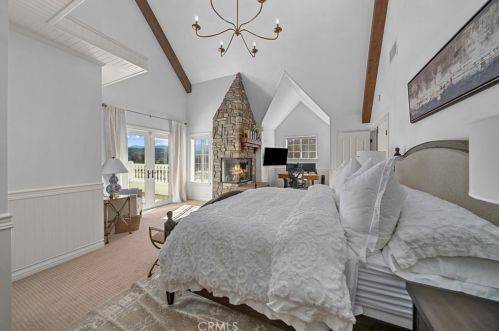 41664 Camino Del Vino, Temecula CA  92592-8439 exterior