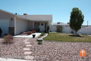 2721 Parque De Oeste Dr, Farmington NM  87401-3725 exterior