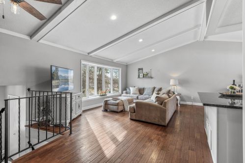 8582 Cord St, Lino Lakes, MN 55014-4014