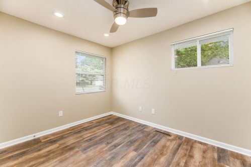 2972 Irwin Ave, Darbydale OH  43123-2310 exterior