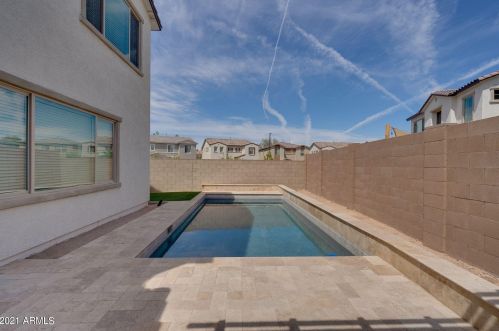 4716 Tremaine Ave, Gilbert AZ  85234 exterior