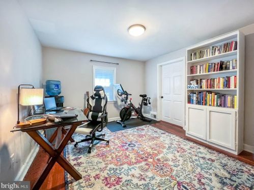 433 Jefferson Ave, Yardley PA  19067-2135 exterior