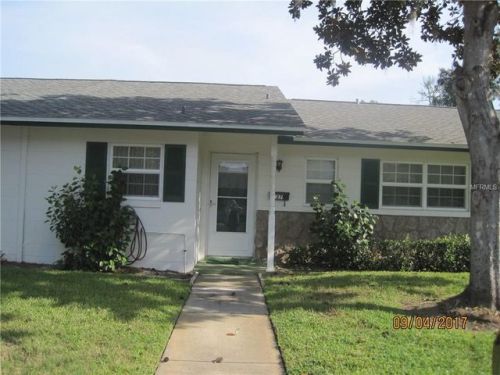 227 Hill Ave, Deland, FL 32724-4638