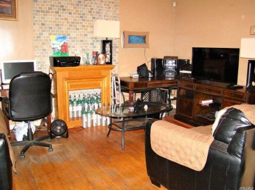 107-20 Watson Pl, Jamaica, NY 11433-2510