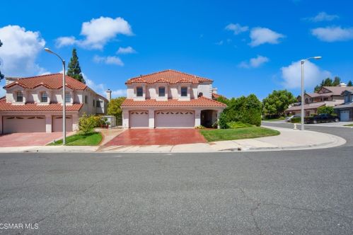 5805 Rainbow Hill Rd, Calabasas CA  91301-4636 exterior