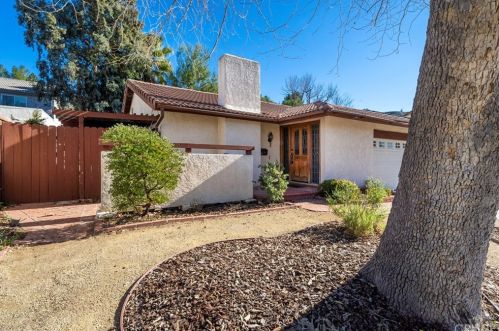 27520 Kenfel Dr, Santa Clarita, CA 91350-1745
