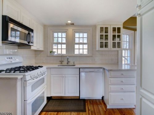 1 Hathaway Ln, Verona NJ  07044-2306 exterior