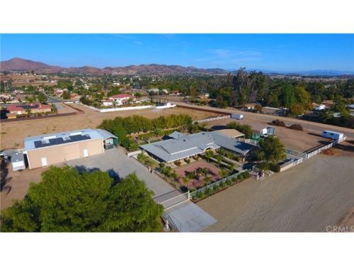 21144 Alameda Del Monte, Wildomar, CA 92595-8541